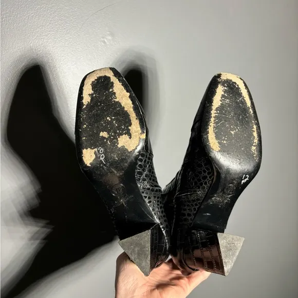 Veronica Beard Felix Croc Embossed Ankle Boots Size 9