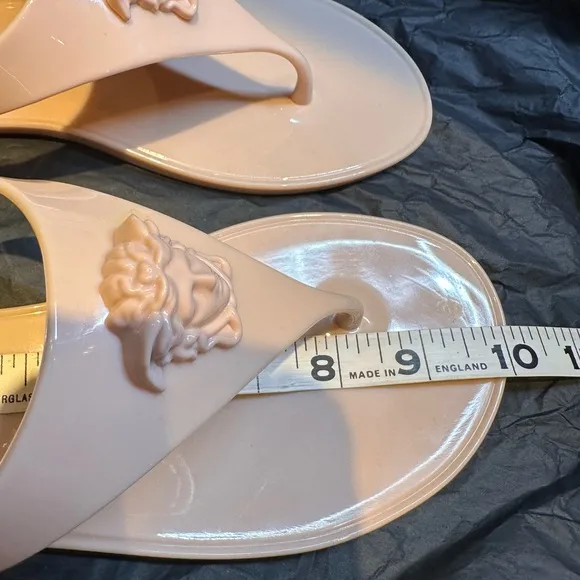 Versace Women's Light Pink  neutral Sandals 🩴 8 Adorable! 🥰