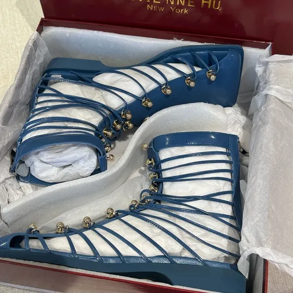 VHNY Vivienne Hu size 38 or 8 Cobalt Studded Leather Straps NEW w/Box &amp; Dust Bag