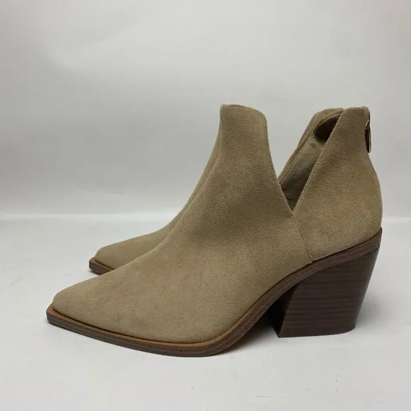 VINCE CAMUTO Gigietta Suede Bootie Size 9