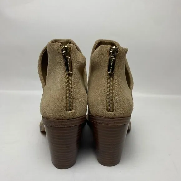 VINCE CAMUTO Gigietta Suede Bootie Size 9
