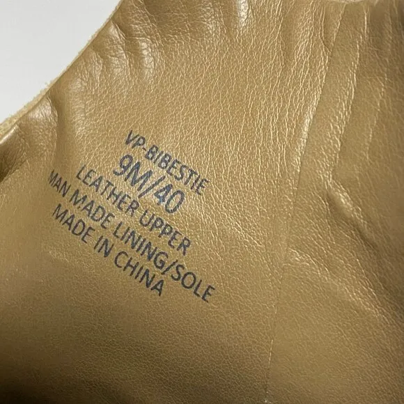 VINCE CAMUTO Gigietta Suede Bootie Size 9