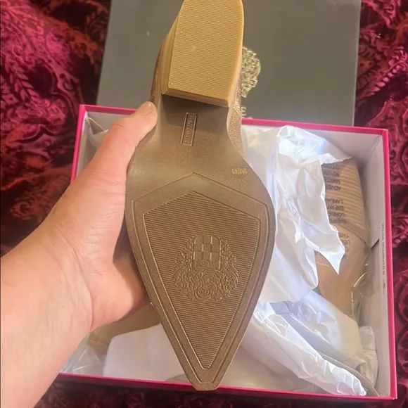 Vince Camuto Gold Gidgeta Ankle Boots 9M