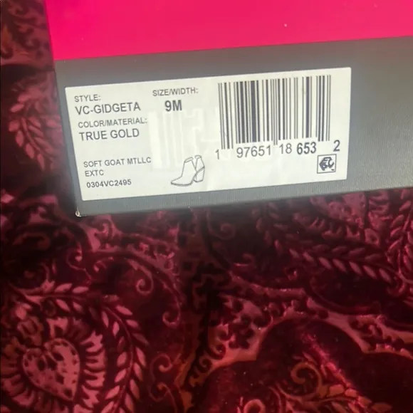 Vince Camuto Gold Gidgeta Ankle Boots 9M