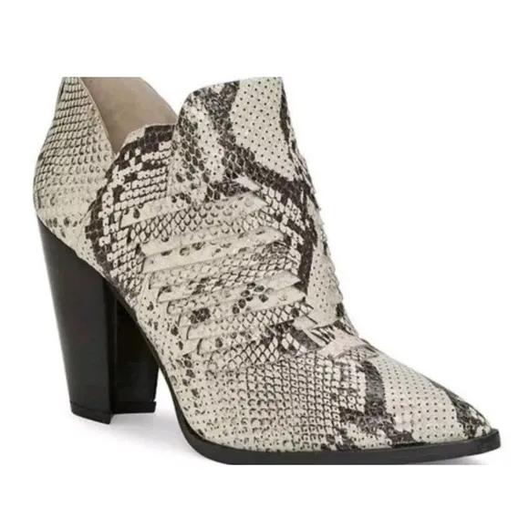 VINCE‎ CAMUTO  Levana Snake Print Western Womens Bootie US 5.5 #795