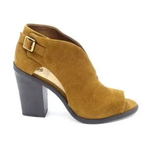 Vince Camuto- NIB Woman Pumpernickle Suede Front VCut PeepToe , Size 8W