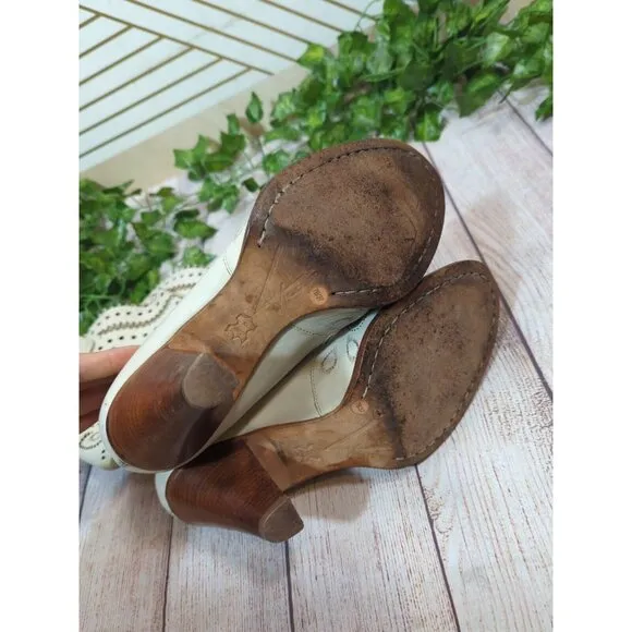 Vince Camuto Women's Western Boots Leather Perforated Butterfly Boho Festival 7M