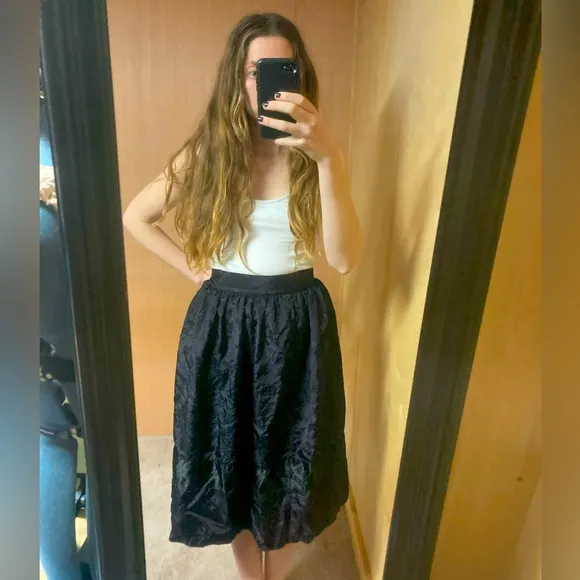 Vintage 90’s Embroidered Taffeta Skirt