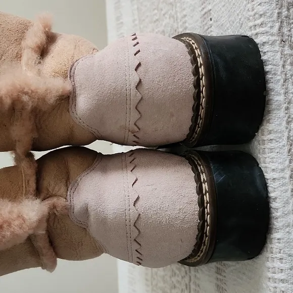 Vintage Blondo Shearling and Suede Winter Boots Lug Sole Blush Pink Women's 9