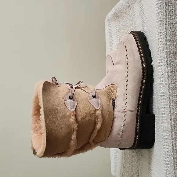 Vintage Blondo Shearling and Suede Winter Boots Lug Sole Blush Pink Women's 9