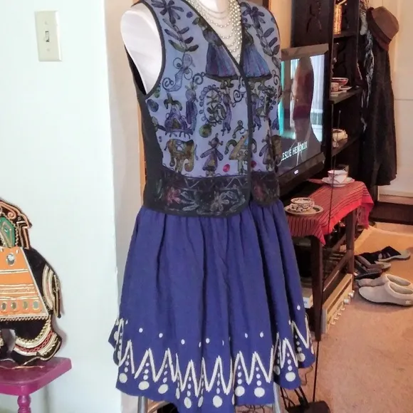 Vintage Ethnic Skirt Blue Embroidred Lafen…