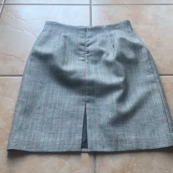 Vintage Halston Gray Houndstooth Plaid Wool A-Line Skirt Size 10
