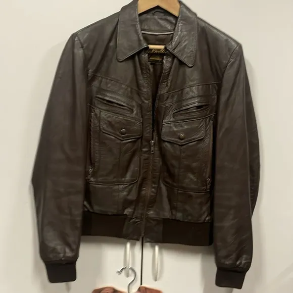 Vintage imperial leather jacket. Gorgeous condition.  Fall.  Winter.  38