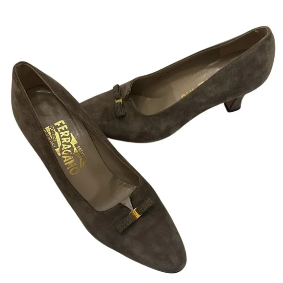 Vintage Salvatore Ferragamo Brown Flats with Bow Accent