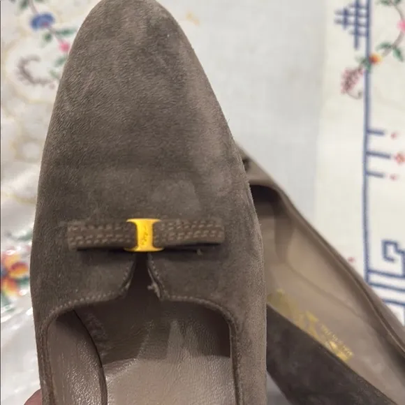 Vintage Salvatore Ferragamo Brown Flats with Bow Accent