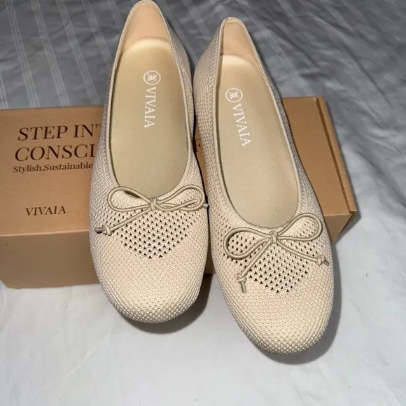 Vivaia Ballet Bow Flats Knit Almond Toe Comfortable Shoes Beige Size 9 EUR40