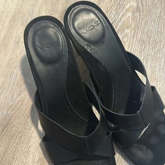 VOZ heels 7.5 Luxury Shoes Leather high fashion 2.5 Heel