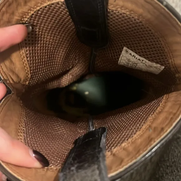 VTG Ariat cowboy boots