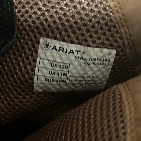 VTG Ariat cowboy boots