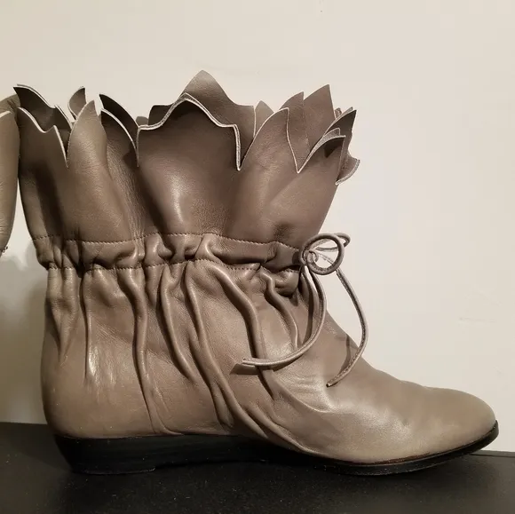 VTG JULIANELLI ITALIAN LEATHER BOOTS BOOTIES 80S REN FEST 70S FALL WINTER UNIQUE