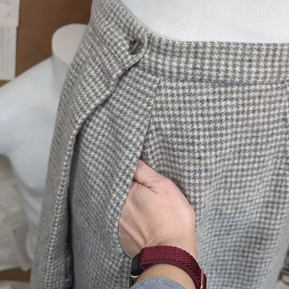VTG LL Bean Greyhound tooth Camel/Wool Wrap Skirt Size 20