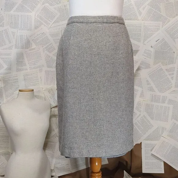VTG LL Bean Greyhound tooth Camel/Wool Wrap Skirt Size 20