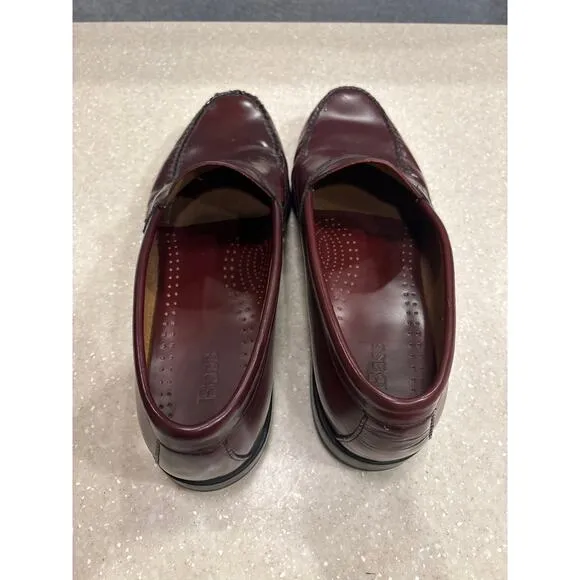 Weejuns GH Bass &amp; Co Levin Men Sz 13M Burgundy Leather Penny Loafer Dress Shoes