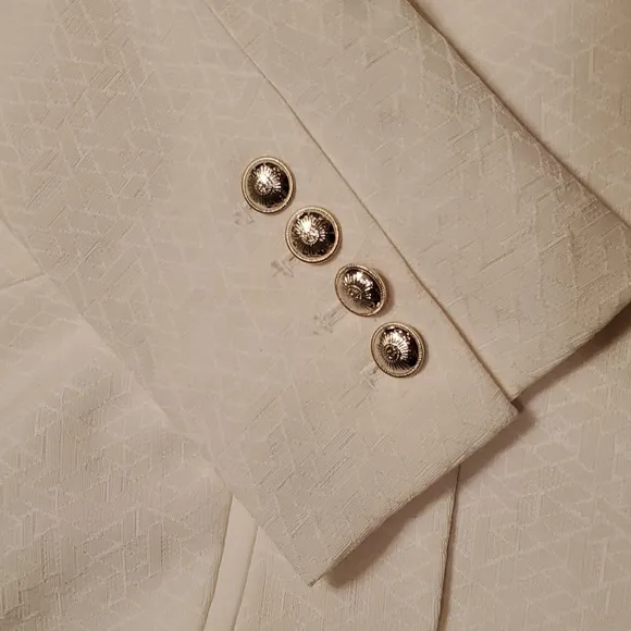 White House Black Market LS Cream Jacquard Blazer