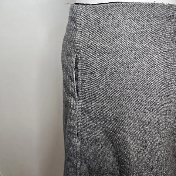 Wilfred Aritzia Grey Wool &amp; Cashmere Skirt Size 6 Fabric Made In Italy