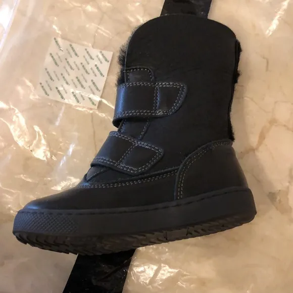 Winter boots for kids