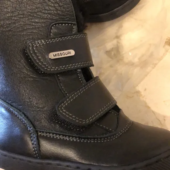 Winter boots for kids
