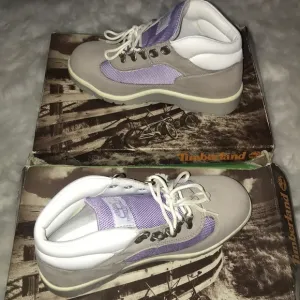 Winter grey &amp; lavender timberland field boots