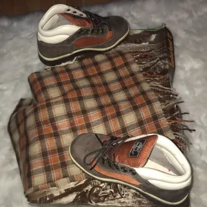 Winter timberland field boots size 5 youth/juniors