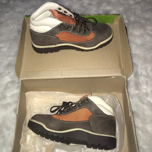 Winter timberland field boots size 5 youth/juniors
