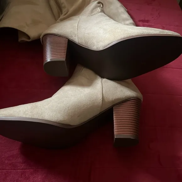 Women Cowboy Knee High Chunky Block Heel Square Toe Tall Riding Boots.  Size 10