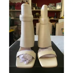 Women's Azalea Wang Dana-Bone wedge booties White, Size 7.5