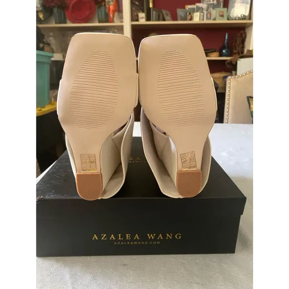 Women's Azalea Wang Dana-Bone wedge booties White, Size 7.5