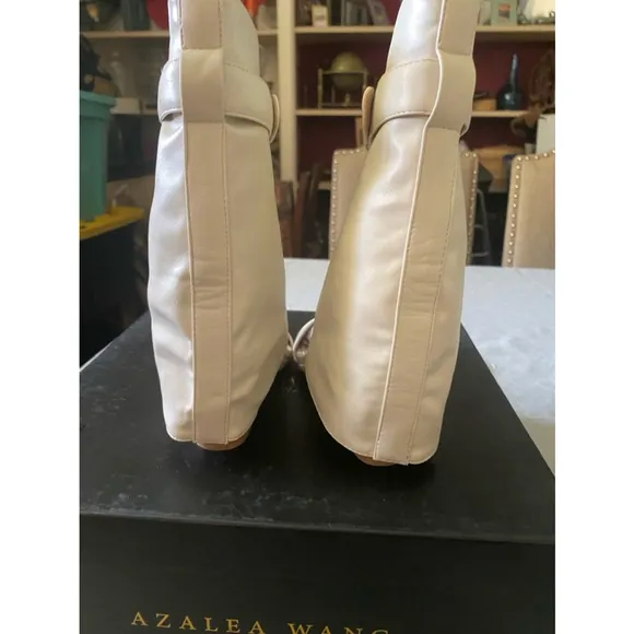 Women's Azalea Wang Dana-Bone wedge booties White, Size 7.5