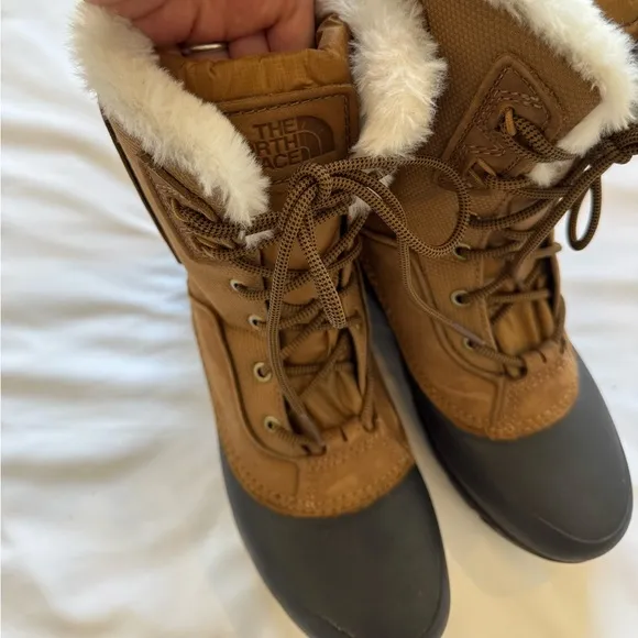 women’s north face shellista IV mid lace winter boots