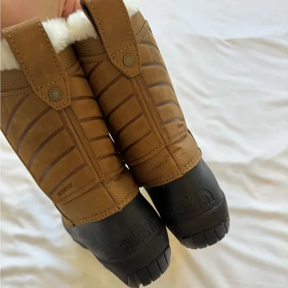 women’s north face shellista IV mid lace winter boots