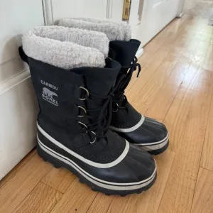 Women's Sorel Caribou Boots Size 6