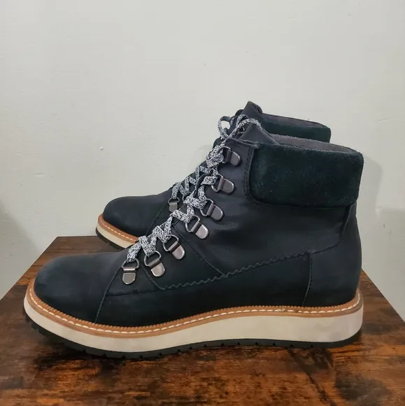 Womens Toms Mesa Black Leather Lace-Up Boots Size 6.5.