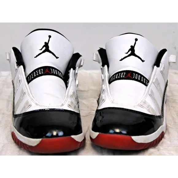 Youth Nike Air Jordan 11 Retro Low Concord Bred Youth Sz 2 No Laces Pre owned