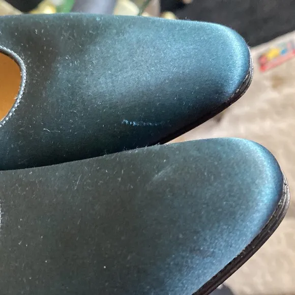 Yves Saint Laurent dark green satin heel shoes size 7 N