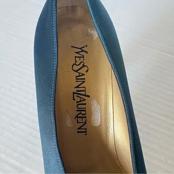 Yves Saint Laurent dark green satin heel shoes size 7 N