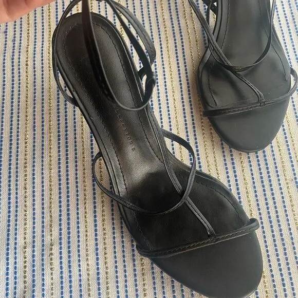 Zara black high shoes with thin straps size 39