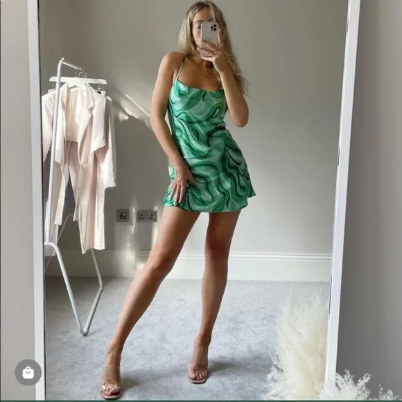 Zara * Bloggers Favorite TikTok Viral green wavy satin drape front dress Mini L