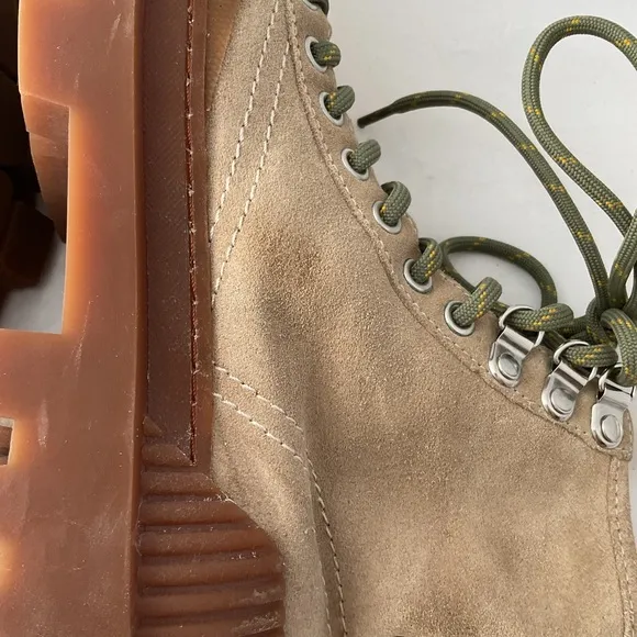 Zara Green and Tan Chunky Lace-up Combat Boots Size EU35