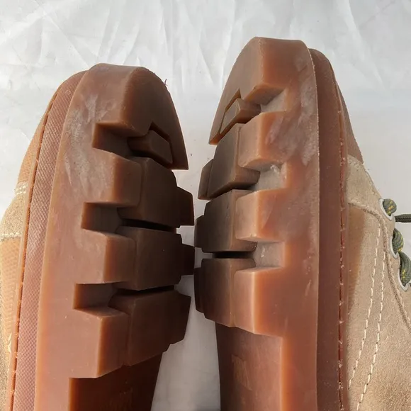 Zara Green and Tan Chunky Lace-up Combat Boots Size EU35