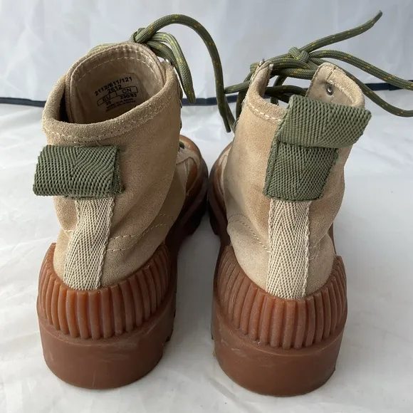 Zara Green and Tan Chunky Lace-up Combat Boots Size EU35
